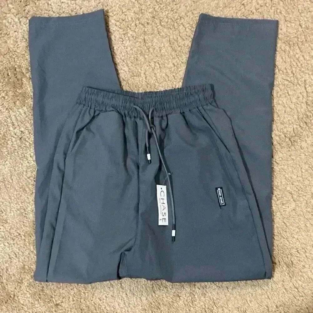 Chase new design scrubs size medium